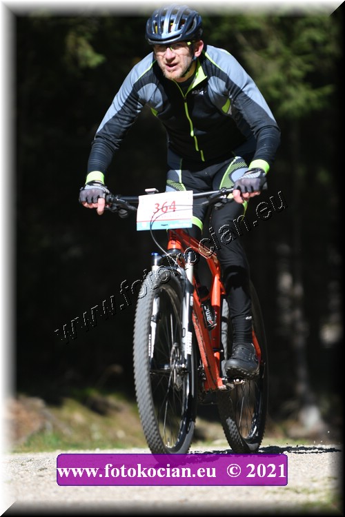 Náhled obrázku: 2021-2404-CTAuthor-364.JPG