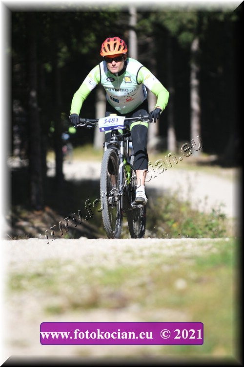 Náhled obrázku: 2021-2442-CTAuthor-3481.JPG