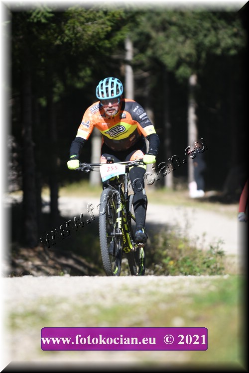 Náhled obrázku: 2021-2518-CTAuthor-255.JPG