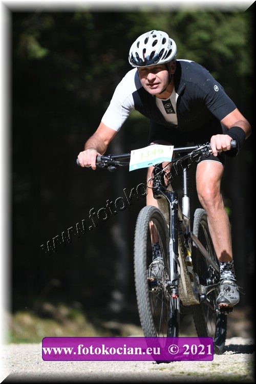 Náhled obrázku: 2021-2548-CTAuthor-1349.JPG