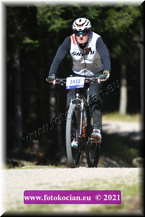 Náhled obrázku: 2021-2646-CTAuthor-3432.JPG