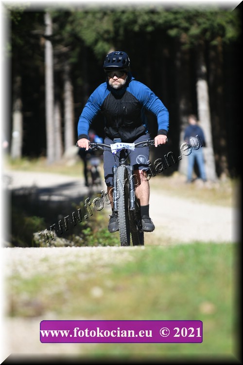 Náhled obrázku: 2021-2747-CTAuthor-3188.JPG