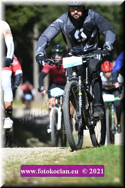 Náhled obrázku: 2021-2834-CTAuthor-1233.JPG