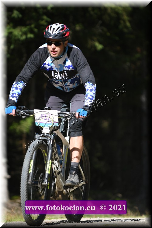 Náhled obrázku: 2021-2900-CTAuthor-937.JPG