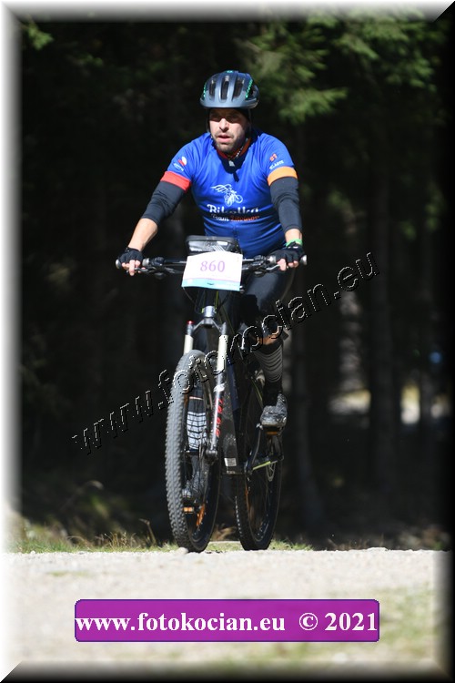 Náhled obrázku: 2021-2933-CTAuthor-860.JPG