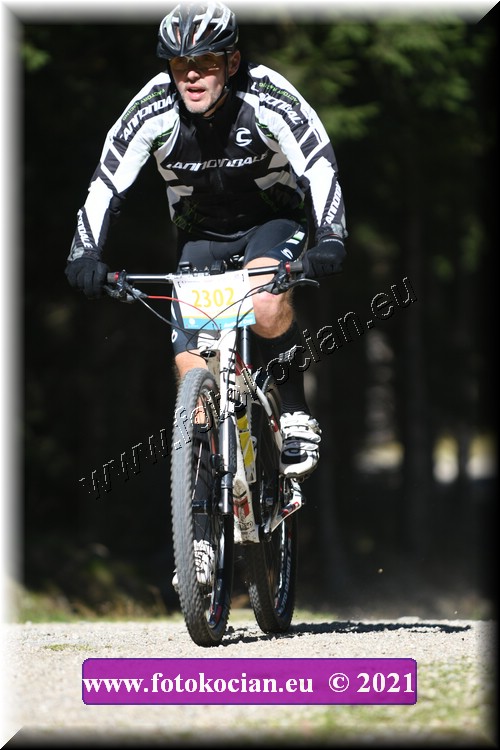 Náhled obrázku: 2021-2935-CTAuthor-2302.JPG