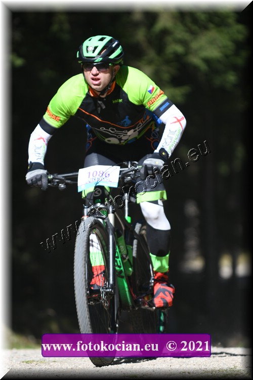 Náhled obrázku: 2021-2998-CTAuthor-1086.JPG