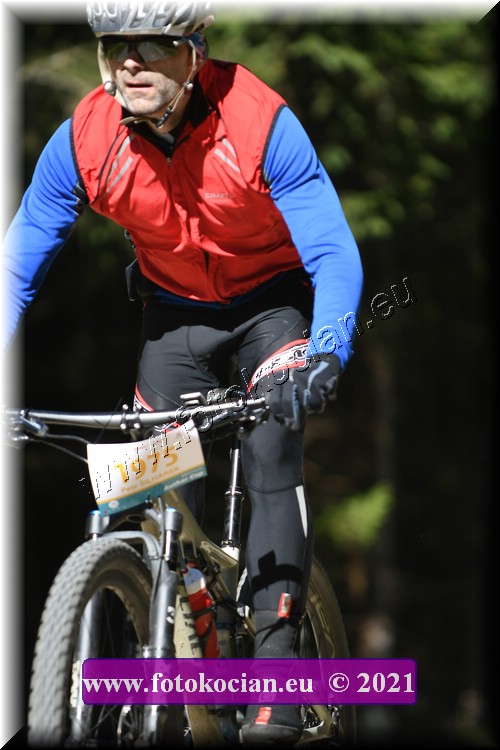 Náhled obrázku: 2021-3031-CTAuthor-1975.JPG