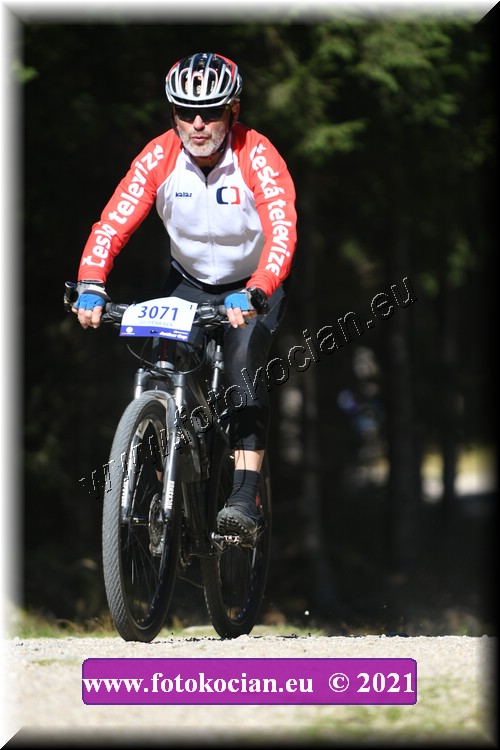 Náhled obrázku: 2021-3077-CTAuthor-3071.JPG