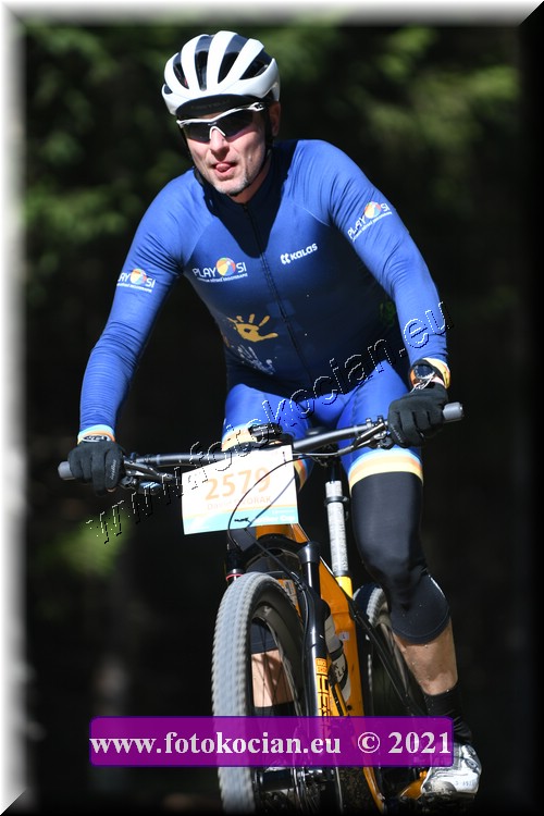 Náhled obrázku: 2021-3132-CTAuthor-2579.JPG