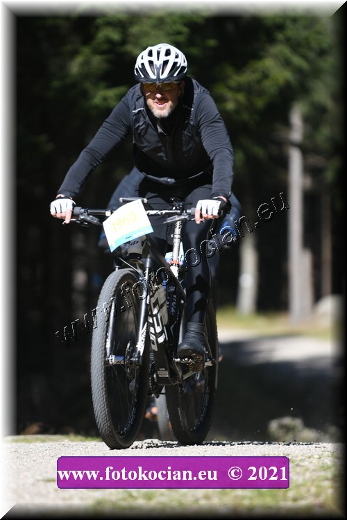 Náhled obrázku: 2021-3174-CTAuthor-1960.JPG