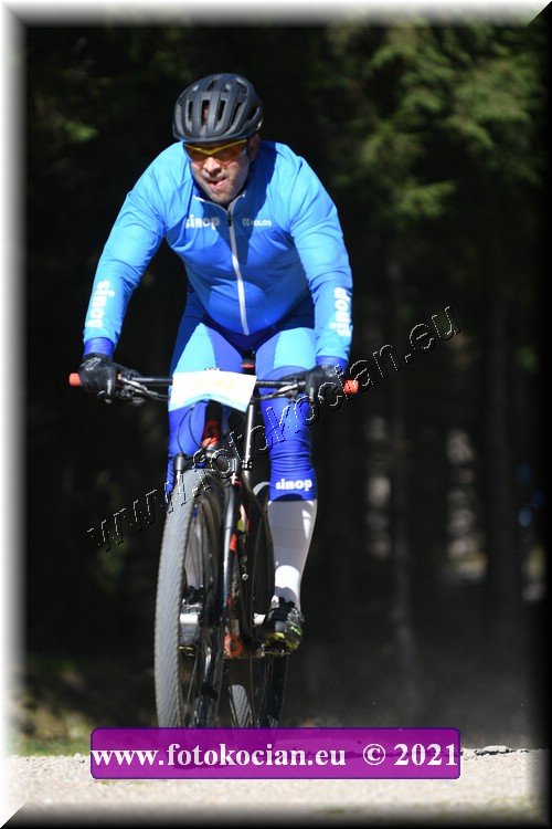 Náhled obrázku: 2021-3178-CTAuthor-2242.JPG