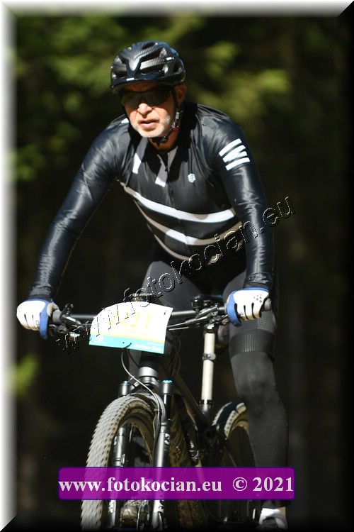 Náhled obrázku: 2021-3192-CTAuthor-2231.JPG