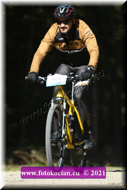 Náhled obrázku: 2021-3285-CTAuthor-925.JPG