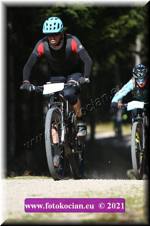 Náhled obrázku: 2021-3314-CTAuthor-2384.JPG