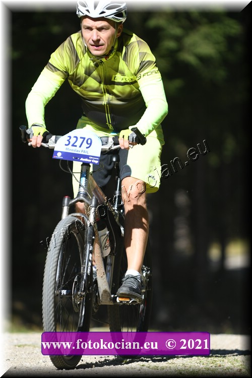 Náhled obrázku: 2021-3338-CTAuthor-3279.JPG