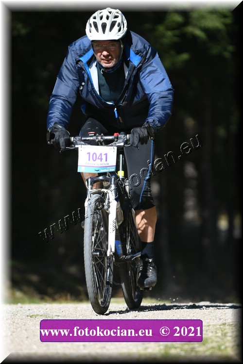 Náhled obrázku: 2021-3368-CTAuthor-1041.JPG