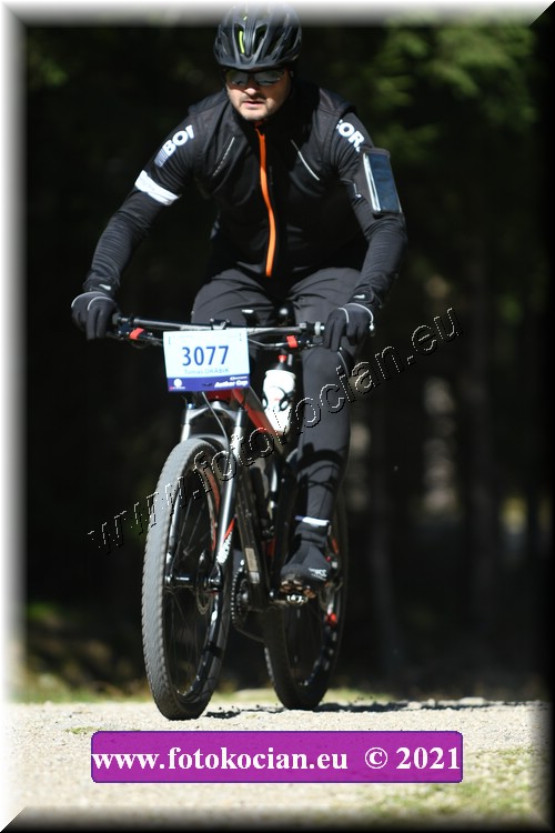 Náhled obrázku: 2021-3444-CTAuthor-3077.JPG