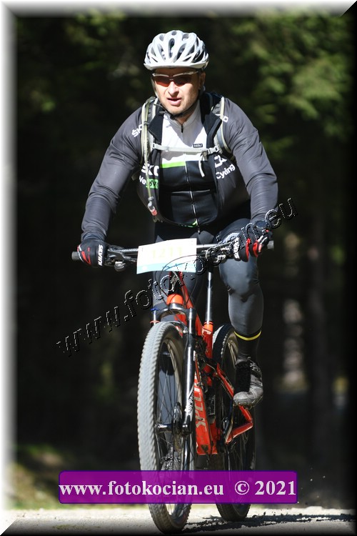 Náhled obrázku: 2021-3516-CTAuthor-1211.JPG