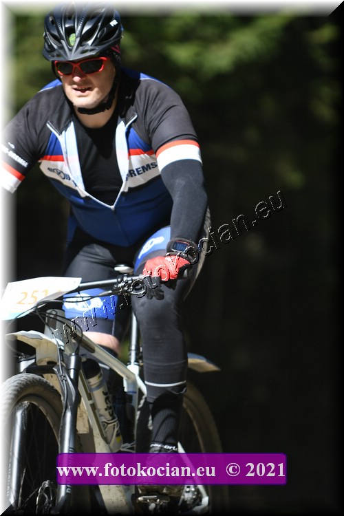 Náhled obrázku: 2021-3518-CTAuthor-2514.JPG