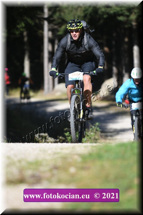 Náhled obrázku: 2021-3587-CTAuthor-2844.JPG