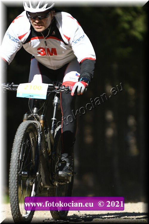 Náhled obrázku: 2021-3610-CTAuthor-2100.JPG