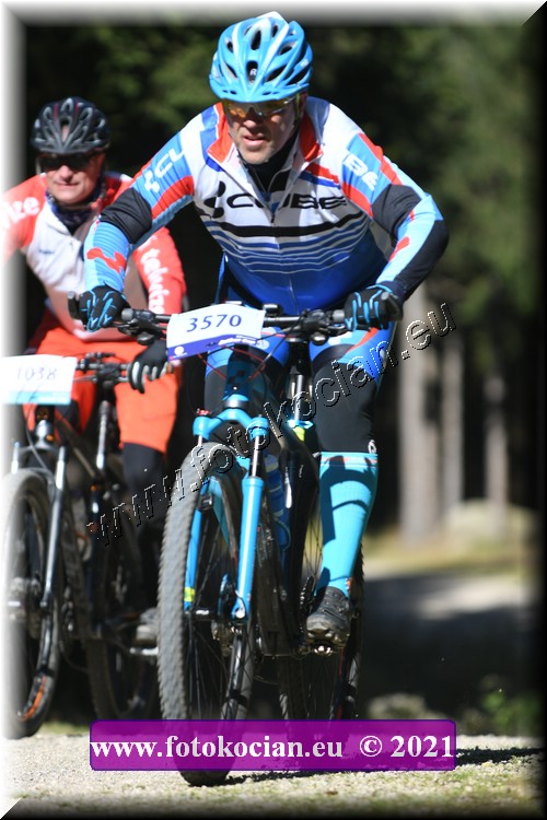 Náhled obrázku: 2021-3626-CTAuthor-3570.JPG