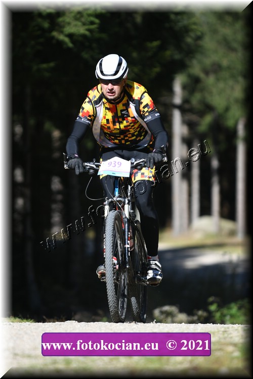 Náhled obrázku: 2021-3646-CTAuthor-939.JPG