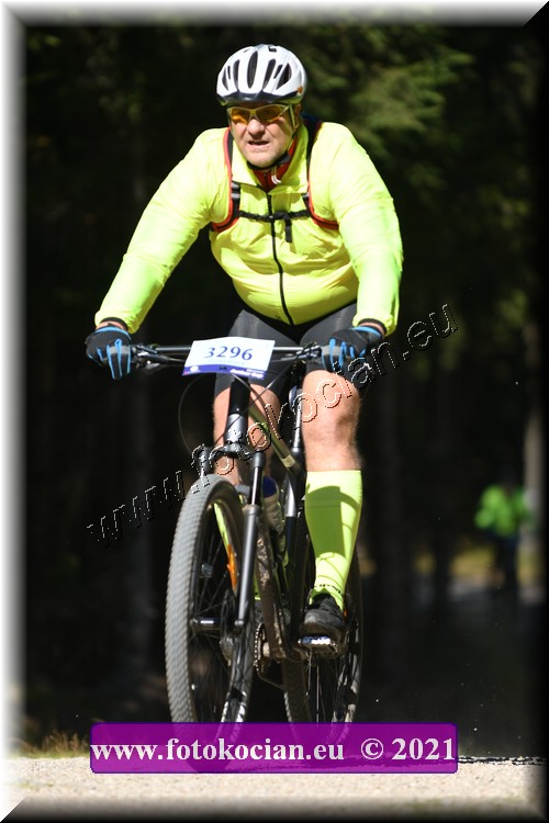 Náhled obrázku: 2021-3660-CTAuthor-3296.JPG