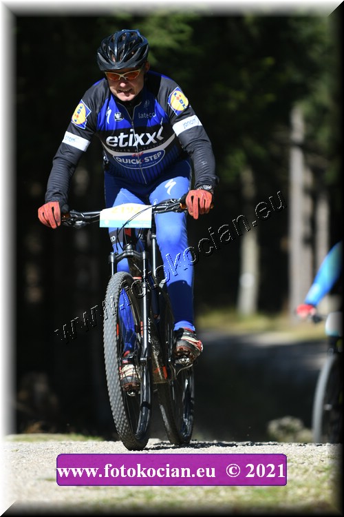 Náhled obrázku: 2021-3728-CTAuthor-2192.JPG