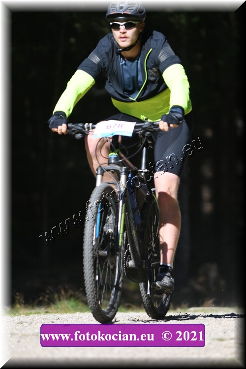 Náhled obrázku: 2021-3744-CTAuthor-678.JPG