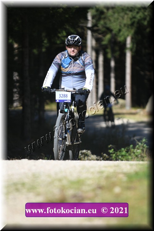 Náhled obrázku: 2021-3761-CTAuthor-3288.JPG