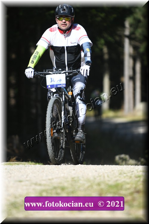 Náhled obrázku: 2021-3774-CTAuthor-3058.JPG