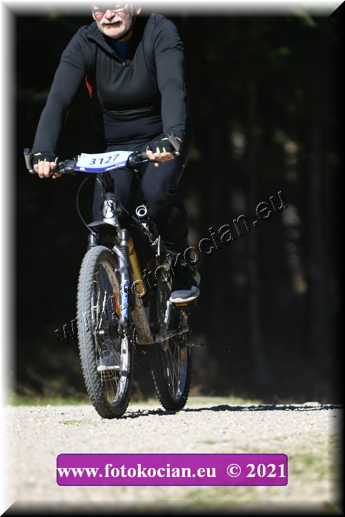 Náhled obrázku: 2021-3776-CTAuthor-3127.JPG