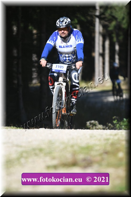 Náhled obrázku: 2021-3787-CTAuthor-3105.JPG