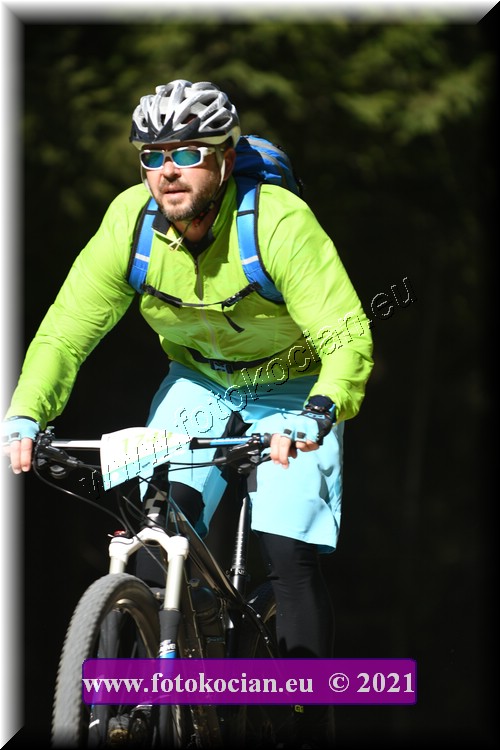 Náhled obrázku: 2021-3806-CTAuthor-1744.JPG