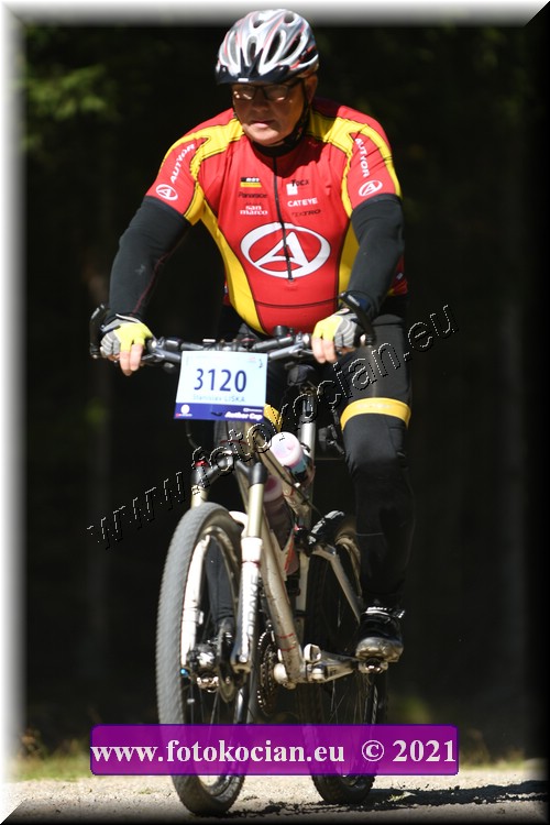 Náhled obrázku: 2021-3818-CTAuthor-3120.JPG