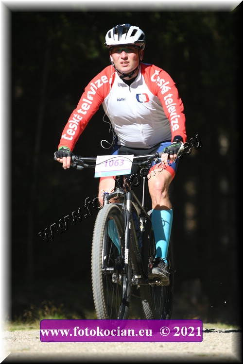 Náhled obrázku: 2021-3819-CTAuthor-1063.JPG