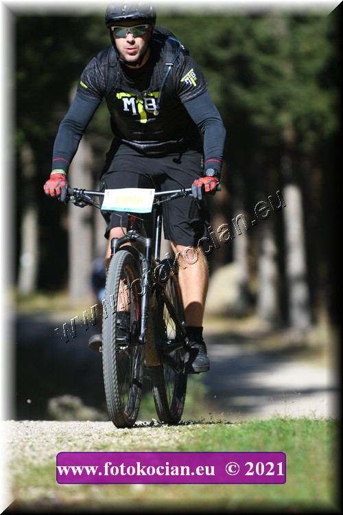 Náhled obrázku: 2021-3827-CTAuthor-1996.JPG