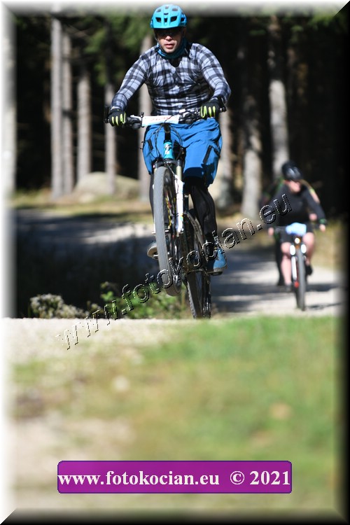 Náhled obrázku: 2021-3875-CTAuthor-2640.JPG