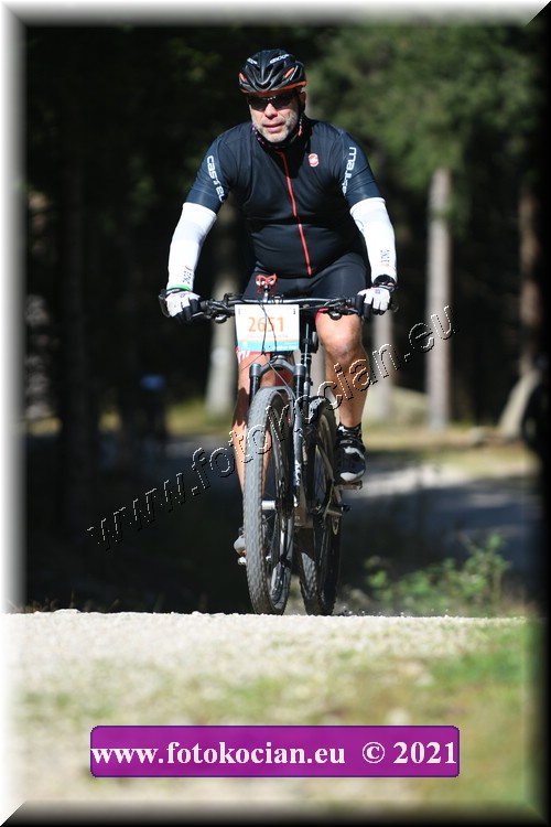 Náhled obrázku: 2021-3921-CTAuthor-2651.JPG