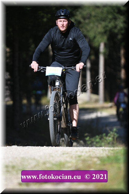 Náhled obrázku: 2021-3925-CTAuthor-2345.JPG