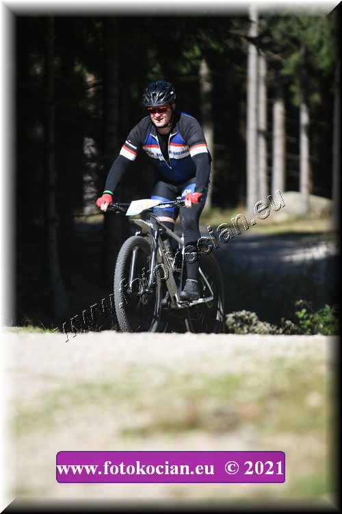 Náhled obrázku: 2021-3931-CTAuthor-2514.JPG