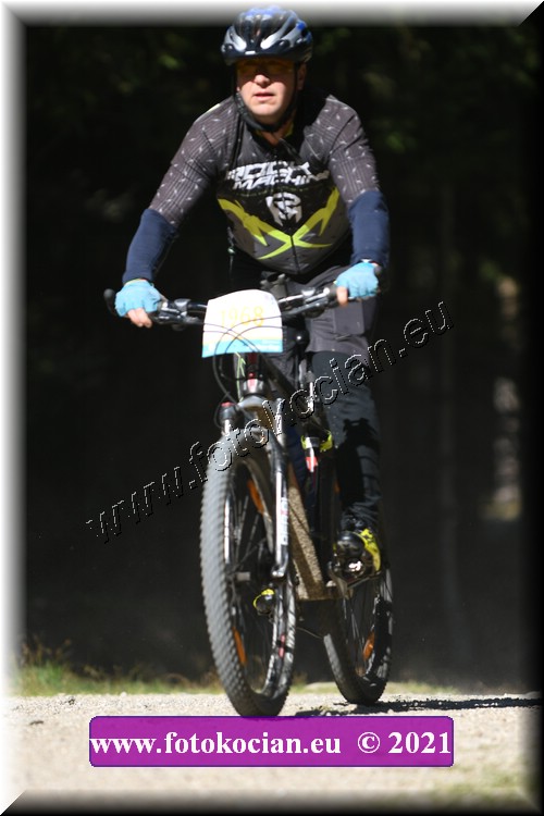 Náhled obrázku: 2021-3965-CTAuthor-1968.JPG