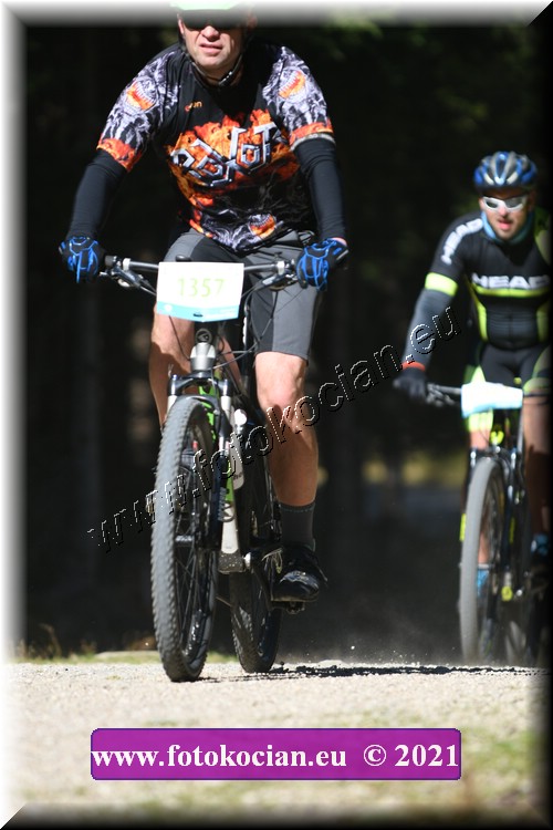 Náhled obrázku: 2021-4045-CTAuthor-1357.JPG