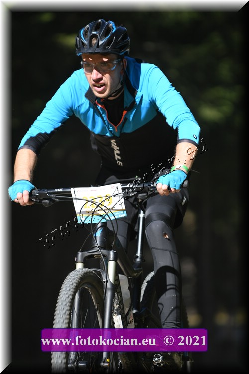 Náhled obrázku: 2021-4051-CTAuthor-2239.JPG