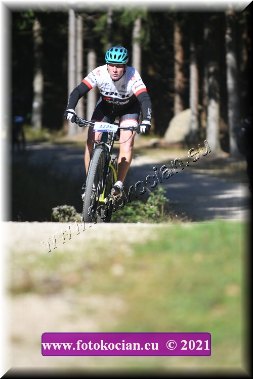 Náhled obrázku: 2021-4061-CTAuthor-3226.JPG