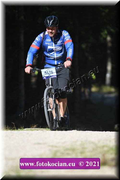 Náhled obrázku: 2021-4103-CTAuthor-3576.JPG