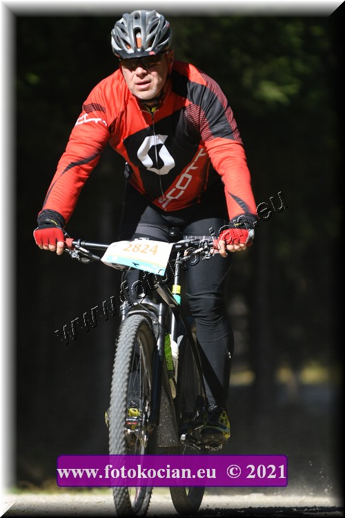 Náhled obrázku: 2021-4111-CTAuthor-2824.JPG