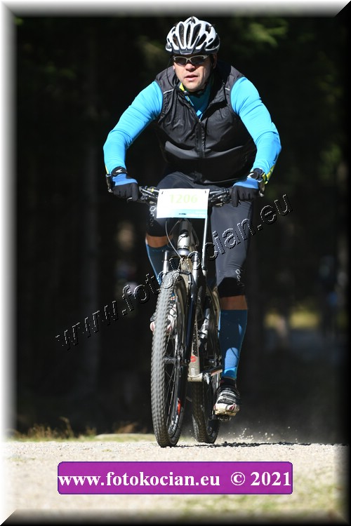 Náhled obrázku: 2021-4136-CTAuthor-1206.JPG